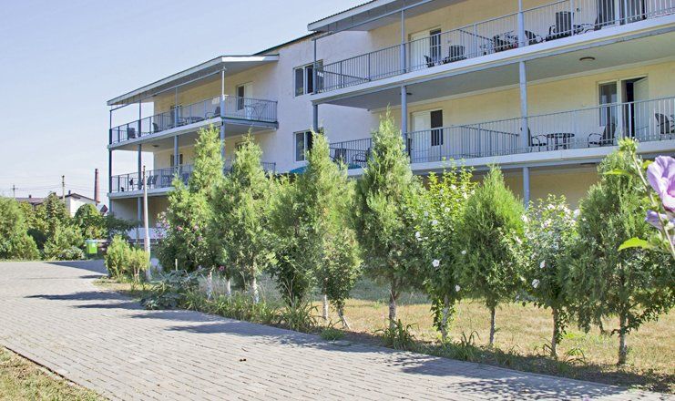 Гостиничный комплекс "Искра"